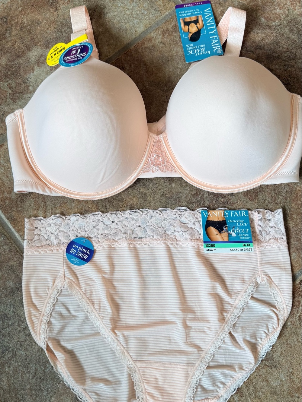 Vanity Fair Light Peach Smooth T-Shirt Bra and Lace Brief Set Sz 40D XL